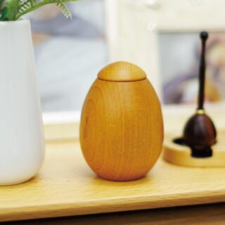 天然木のたまご型ミニ骨壷